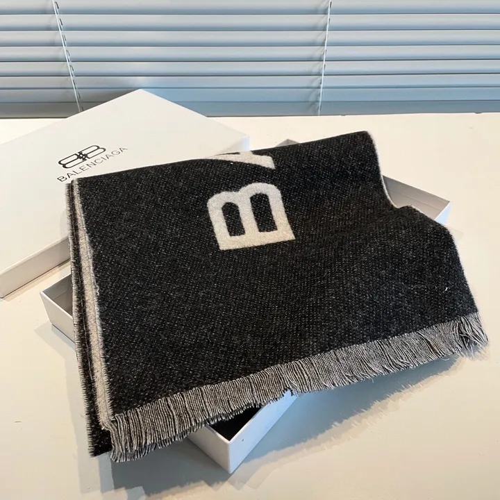 スーパーコピー セリーヌ マフラー