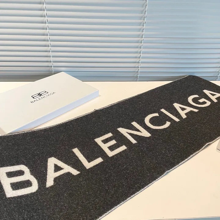 スーパーコピー セリーヌ マフラー