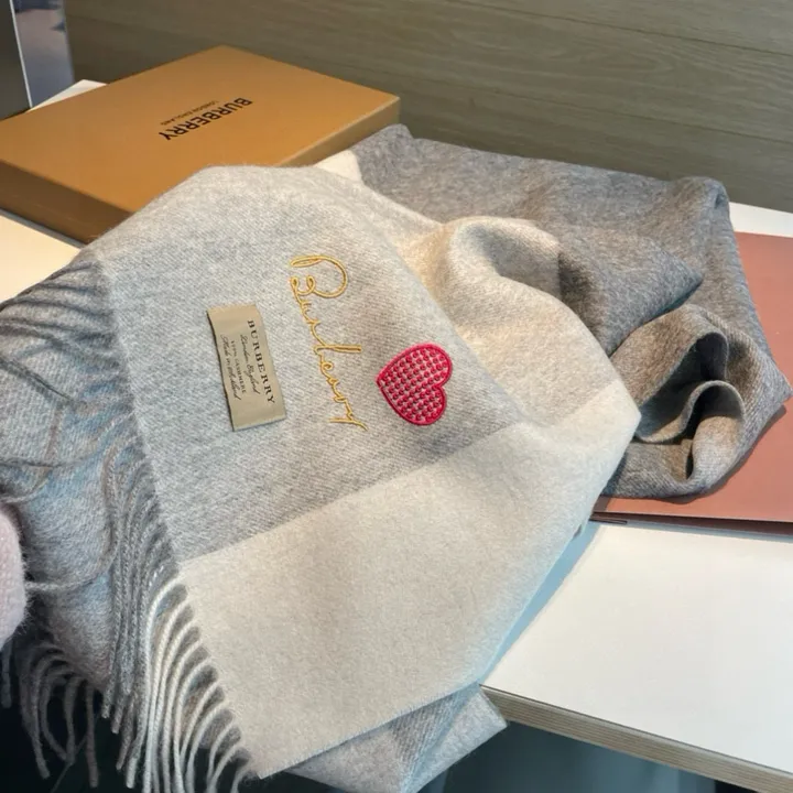 スーパーコピー バーバリー ス マフラー