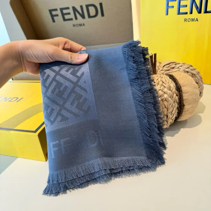 スーパーコピー フェンディ マフラー