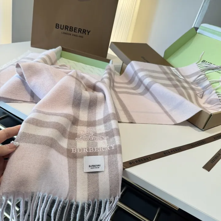 スーパーコピー バーバリー ス マフラー