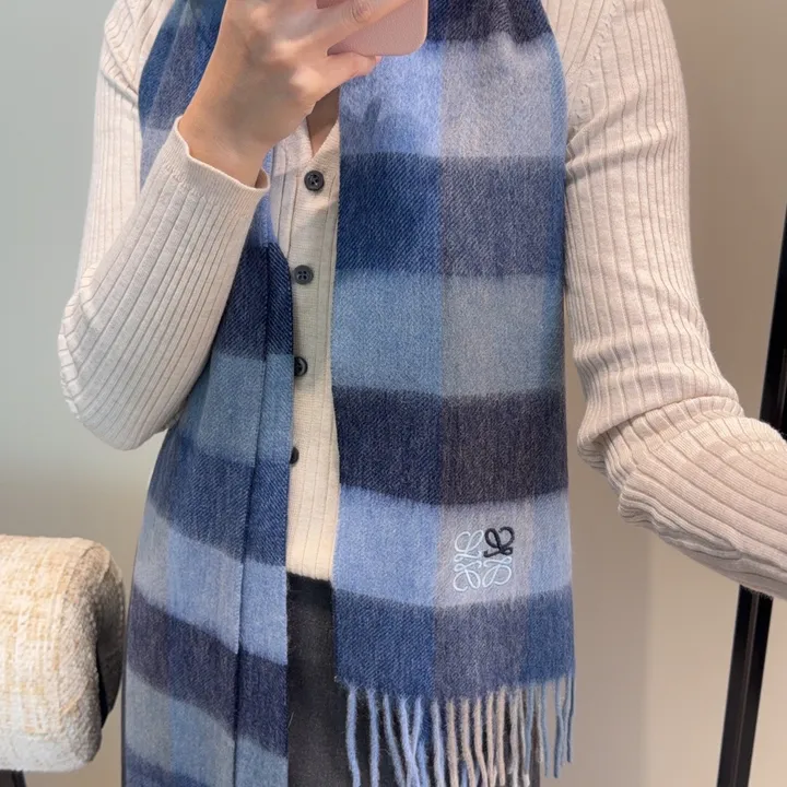 スーパーコピー ロエベ マフラー