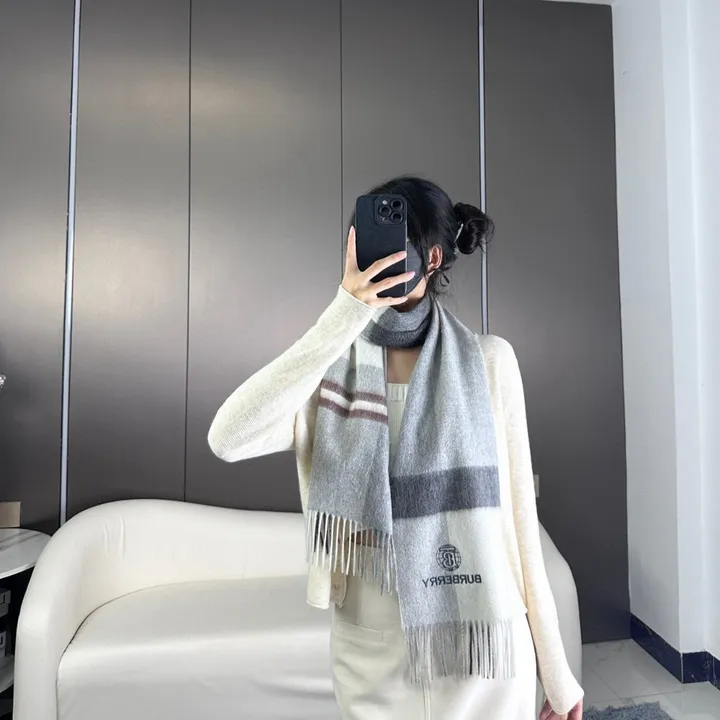 スーパーコピー バーバリー ス マフラー