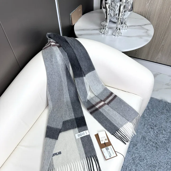 スーパーコピー バーバリー ス マフラー