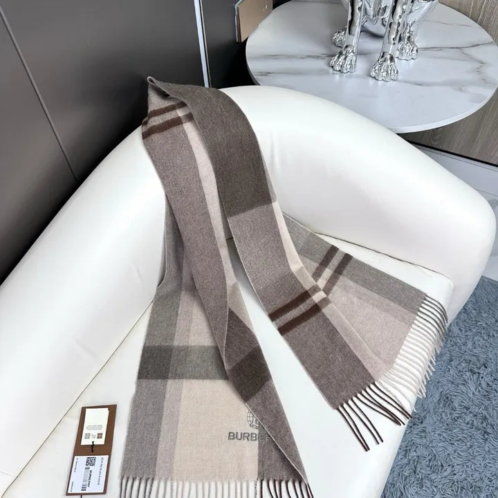 スーパーコピー バーバリー ス マフラー