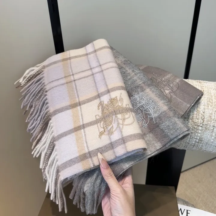 スーパーコピー バーバリー ス マフラー