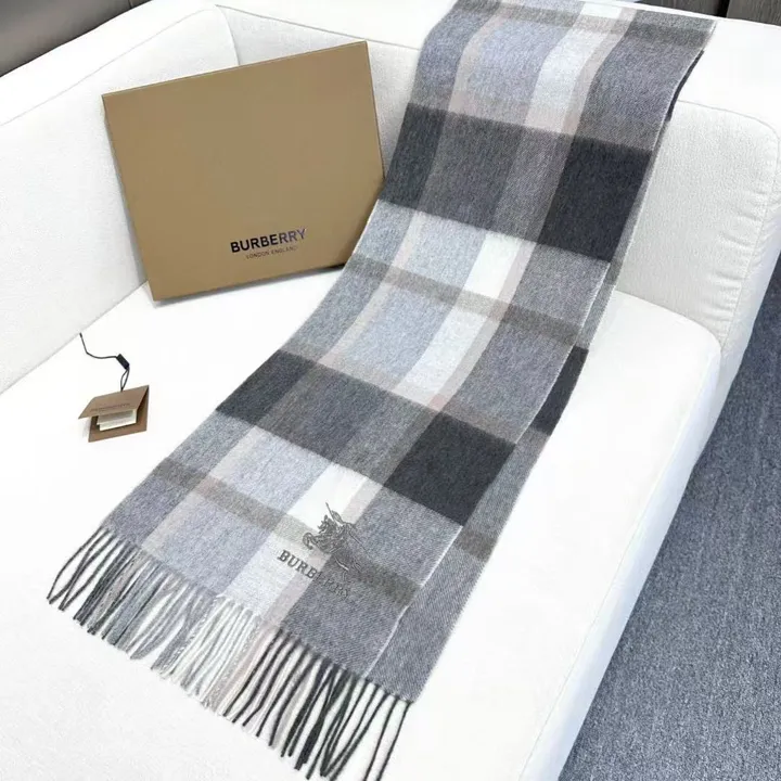 スーパーコピー バーバリー ス マフラー