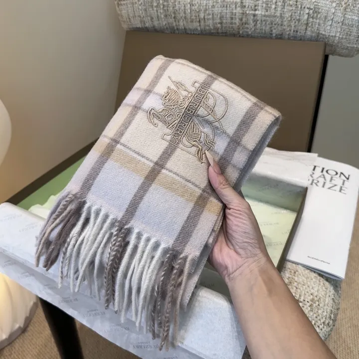 スーパーコピー バーバリー ス マフラー