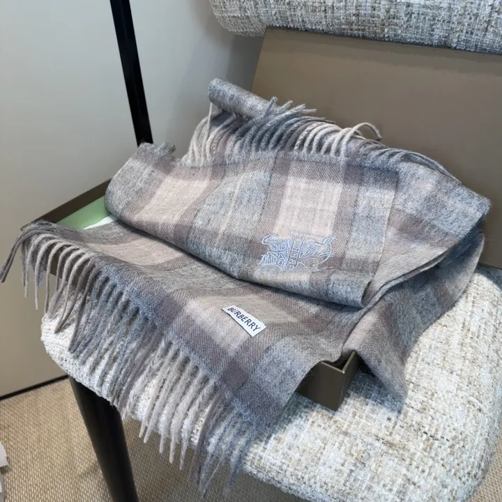 スーパーコピー バーバリー ス マフラー