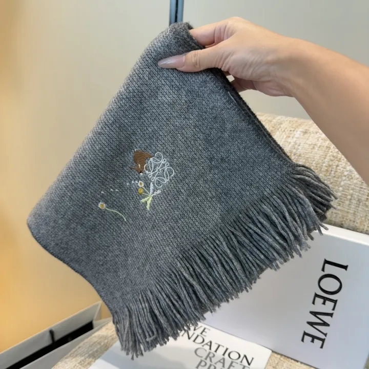 スーパーコピー ロエベ マフラー