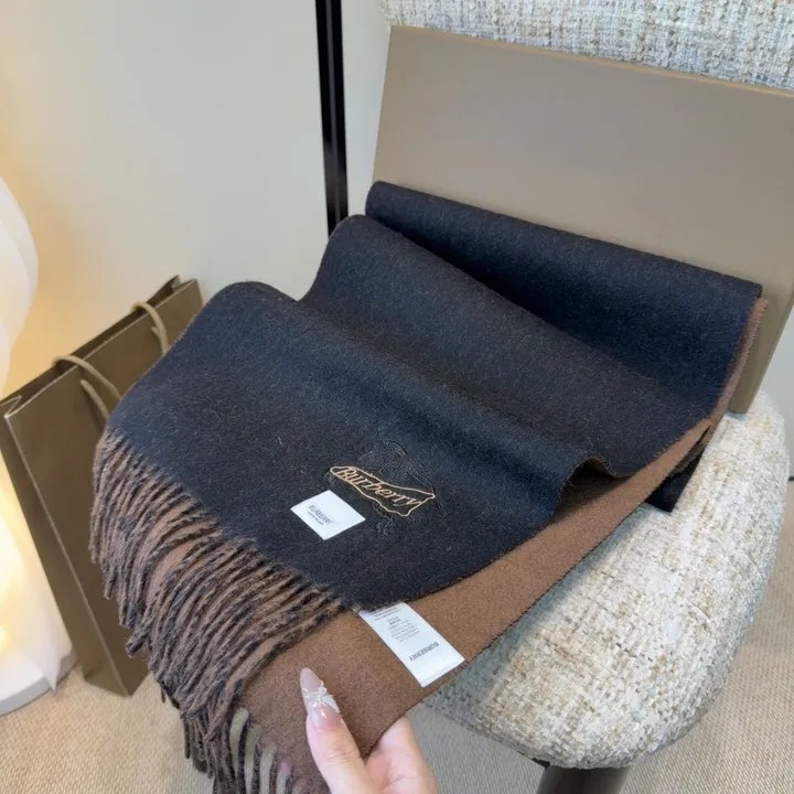 スーパーコピー バーバリー ス マフラー