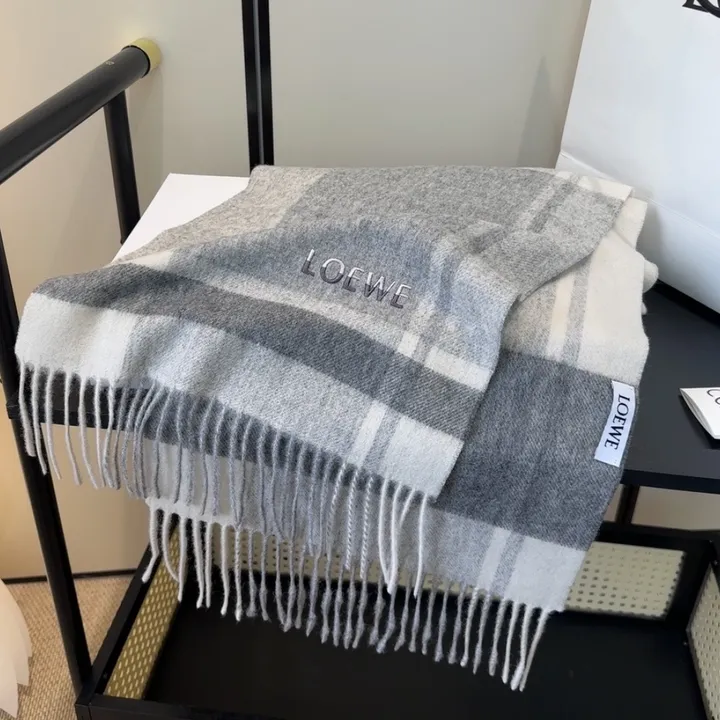 スーパーコピー ロエベ マフラー