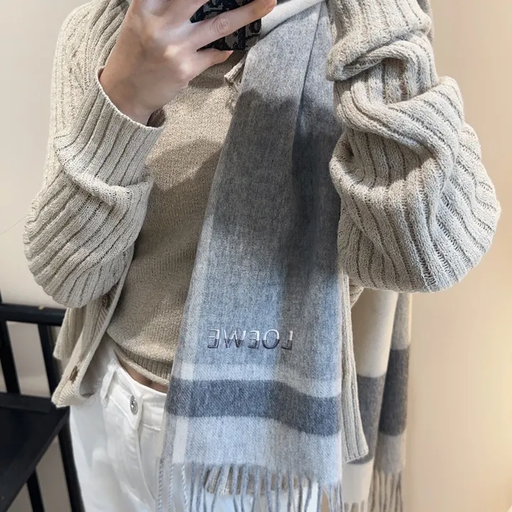 スーパーコピー ロエベ マフラー