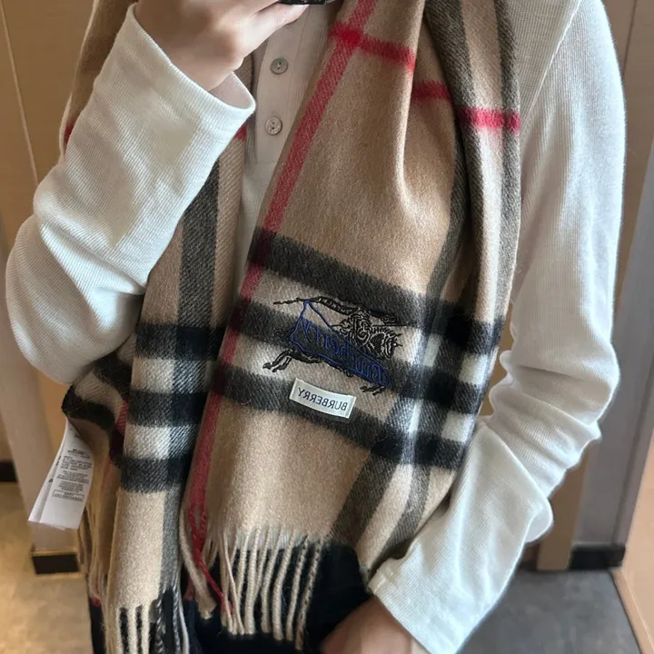 スーパーコピー バーバリー ス マフラー