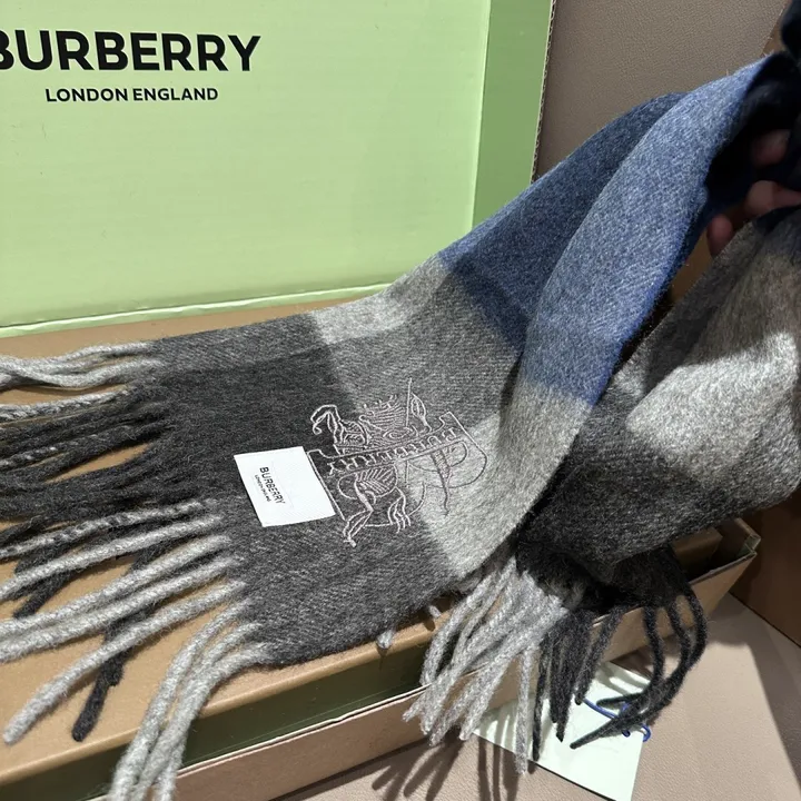 スーパーコピー バーバリー ス マフラー