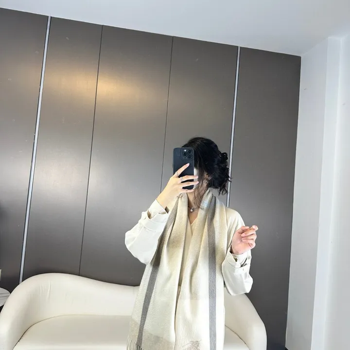 スーパーコピー バーバリー ス マフラー