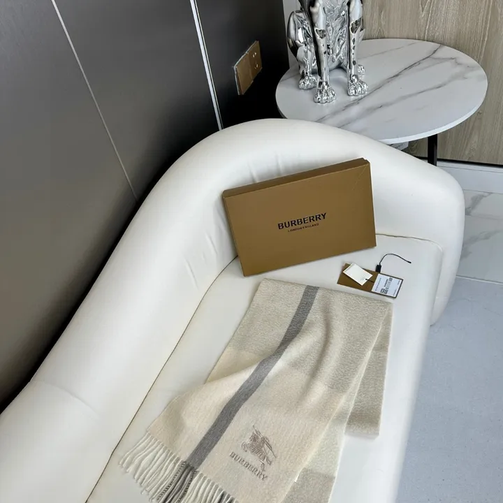 スーパーコピー バーバリー ス マフラー