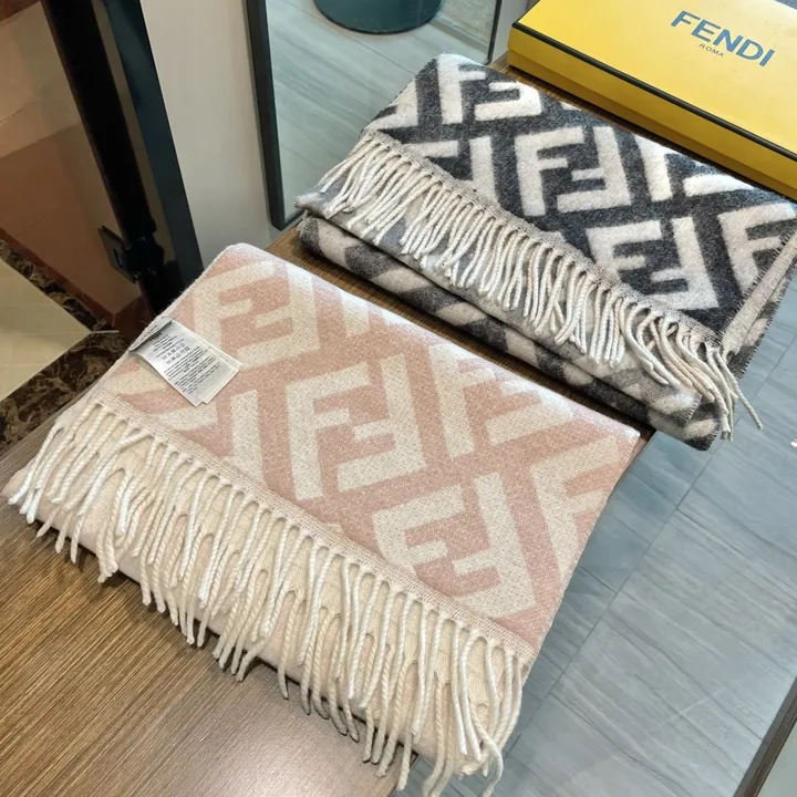 スーパーコピー フェンディ マフラー