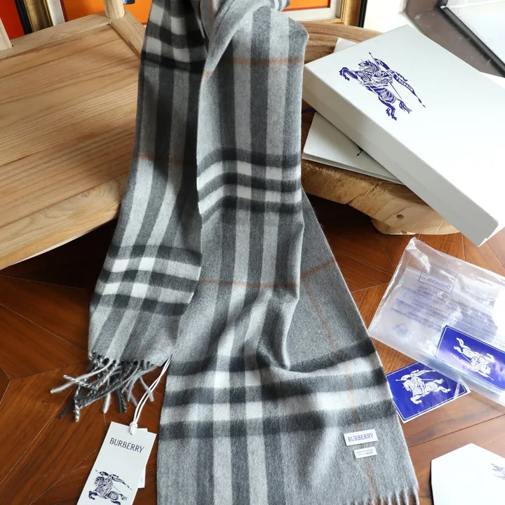 スーパーコピー バーバリー ス マフラー