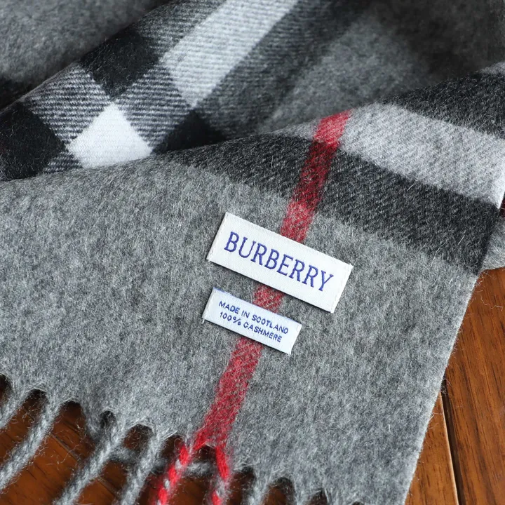 スーパーコピー バーバリー ス マフラー