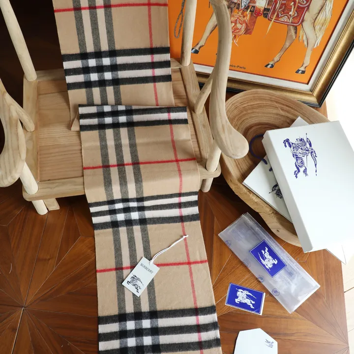 スーパーコピー バーバリー ス マフラー