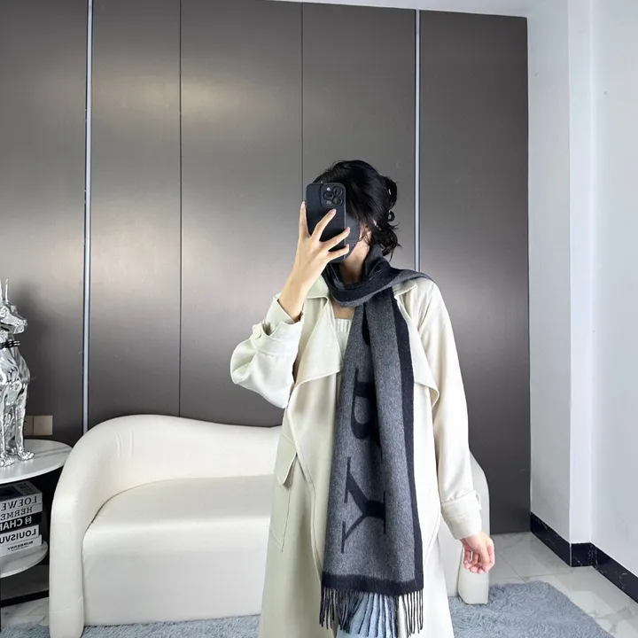 スーパーコピー バーバリー ス マフラー