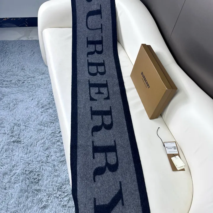 スーパーコピー バーバリー ス マフラー