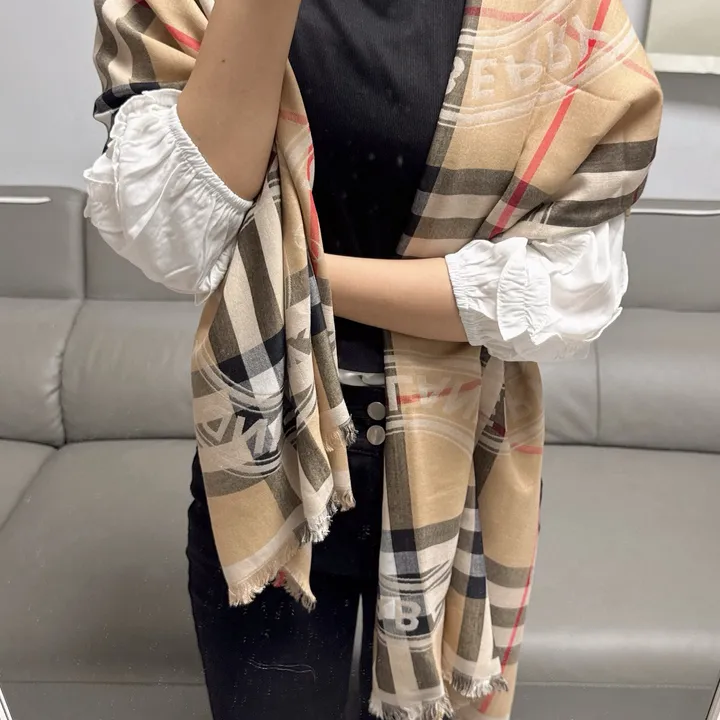 スーパーコピー バーバリー ス マフラー