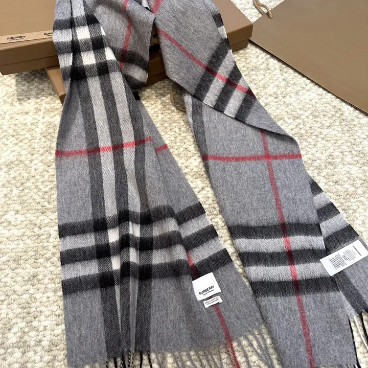 スーパーコピー バーバリー ス マフラー