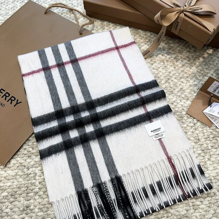 スーパーコピー バーバリー ス マフラー