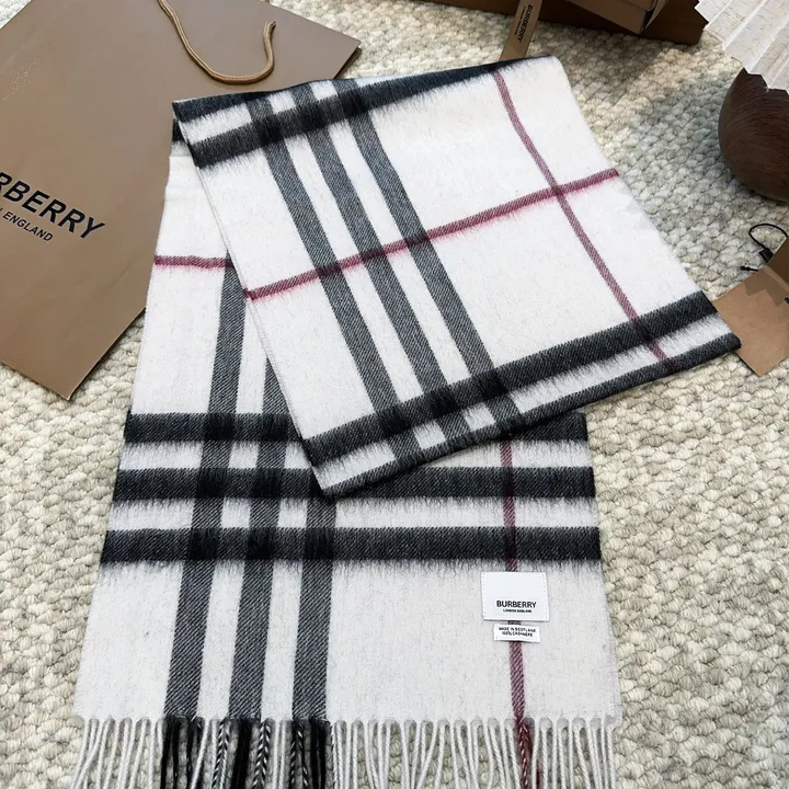 スーパーコピー バーバリー ス マフラー