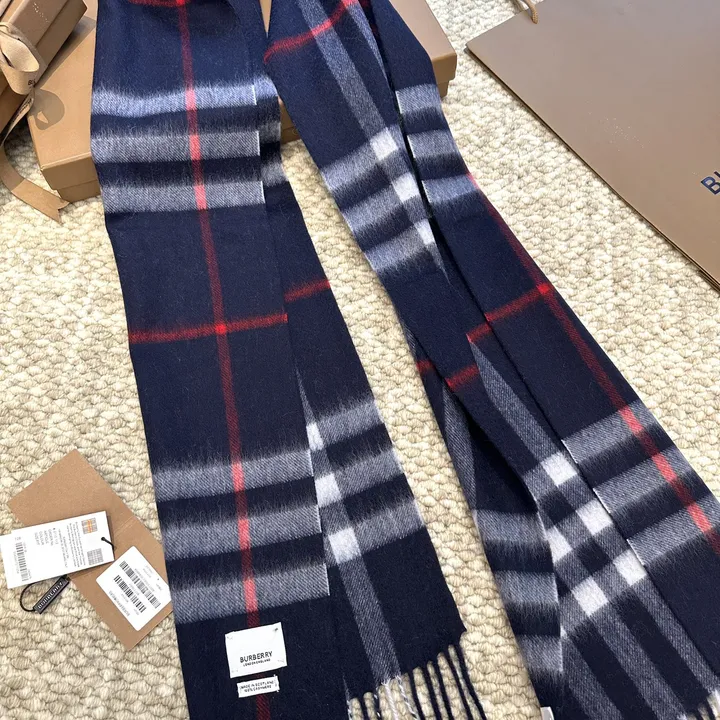 スーパーコピー バーバリー ス マフラー