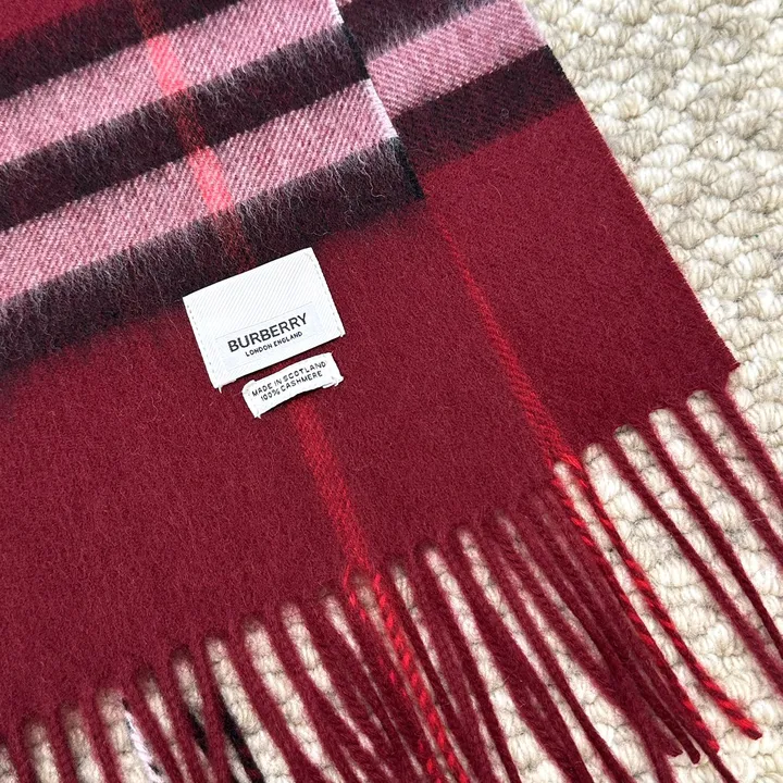 スーパーコピー バーバリー ス マフラー