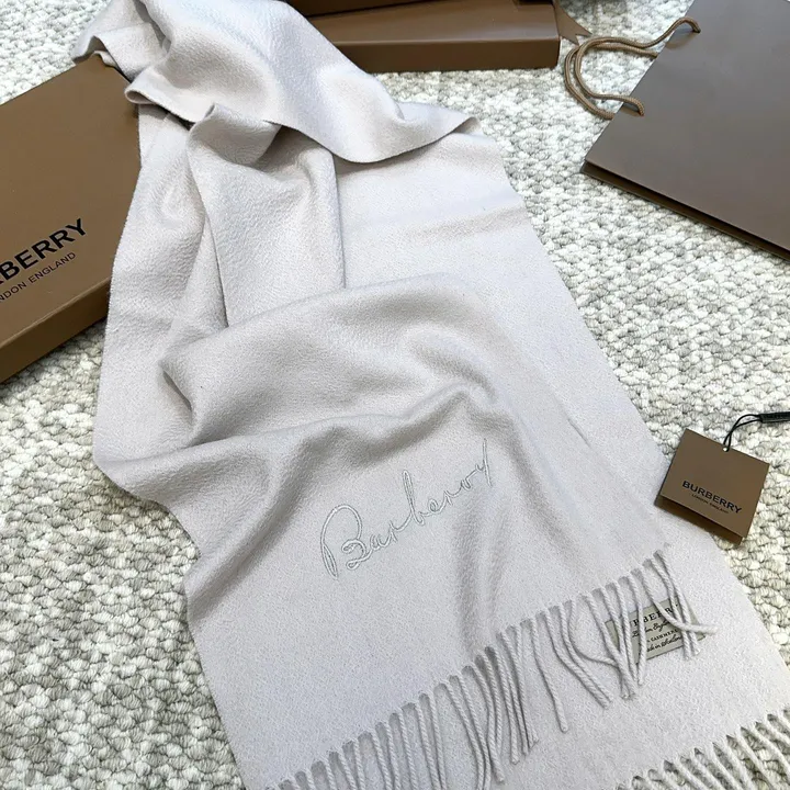 スーパーコピー バーバリー ス マフラー