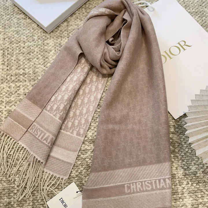 スーパーコピー グッチ マフラー