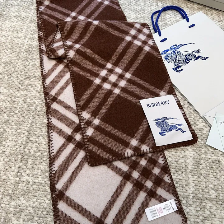 スーパーコピー バーバリー ス マフラー