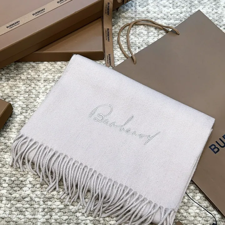 スーパーコピー バーバリー ス マフラー