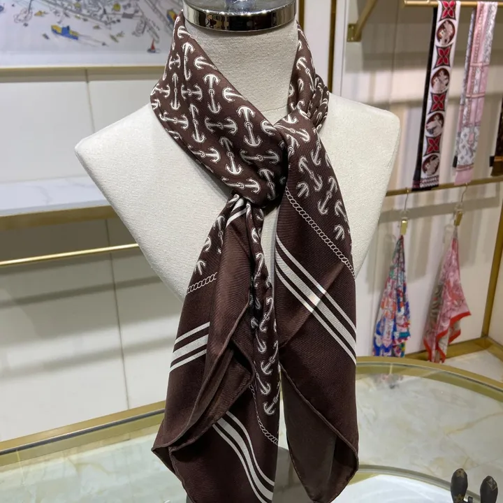 スーパーコピー セリーヌ マフラー