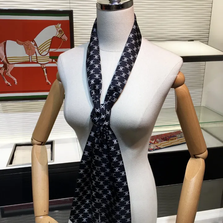 スーパーコピー セリーヌ マフラー