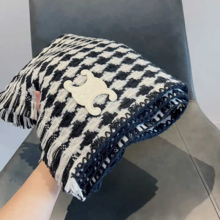 スーパーコピー セリーヌ マフラー