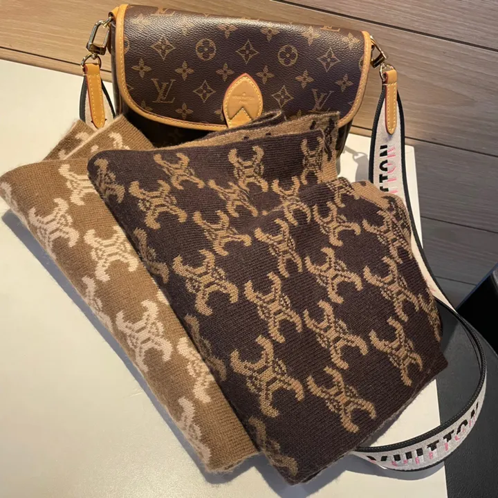 スーパーコピー セリーヌ マフラー