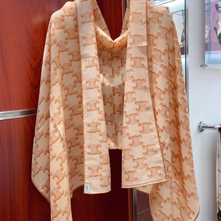 スーパーコピー セリーヌ マフラー