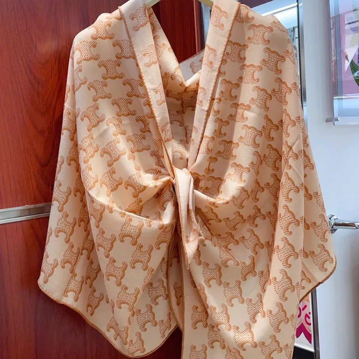 スーパーコピー セリーヌ マフラー