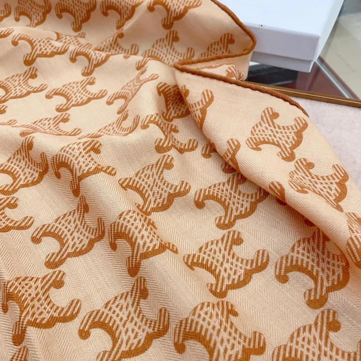 スーパーコピー セリーヌ マフラー