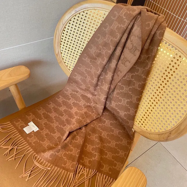 スーパーコピー セリーヌ マフラー