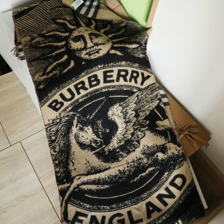 スーパーコピー バーバリー ス マフラー