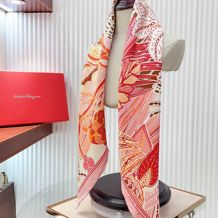 スーパーコピー フェラガモ マフラー