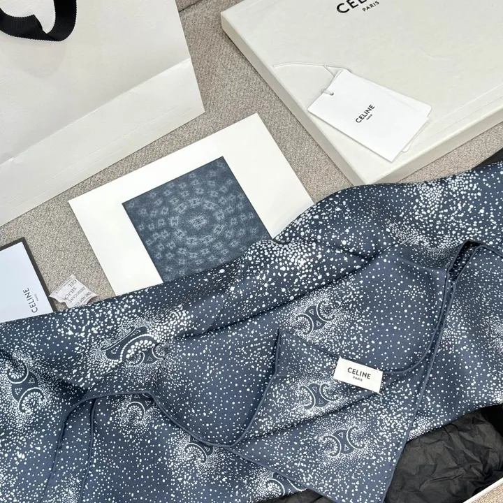 スーパーコピー セリーヌ マフラー