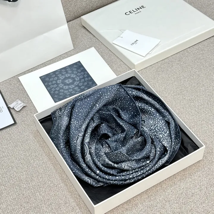 スーパーコピー セリーヌ マフラー