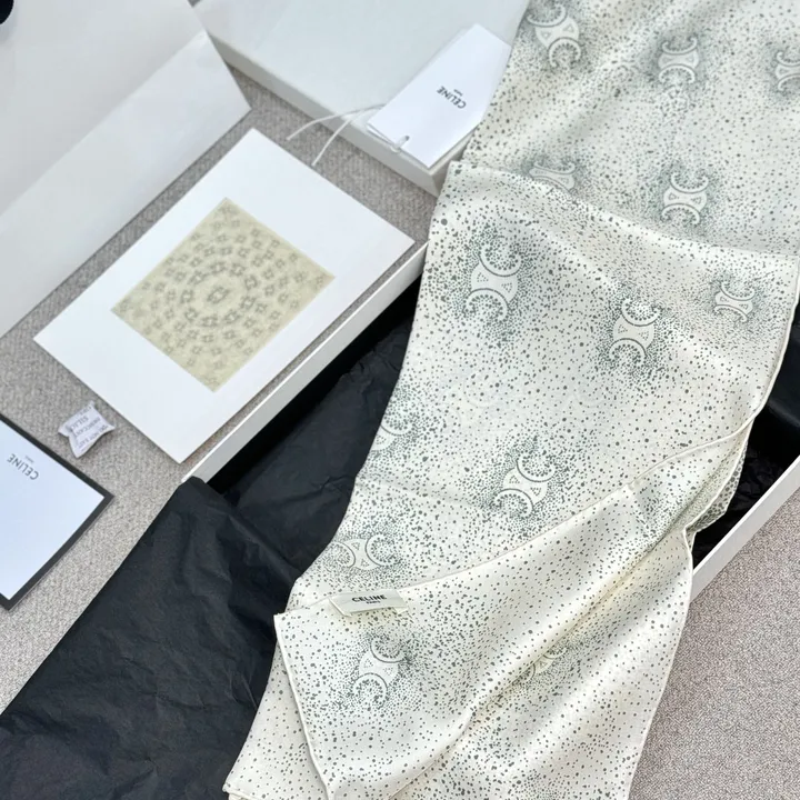 スーパーコピー セリーヌ マフラー